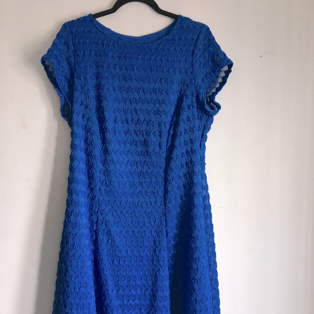 Short Sleeve Lace Cocktail Dress